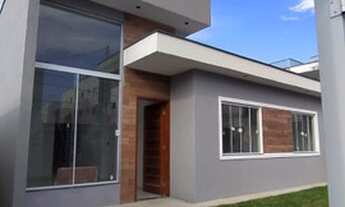 Imagem: Belíssima casa linear com 3 quartos e alto