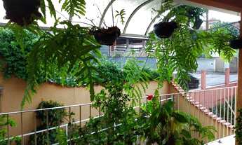 Imagem: PARQUE DAS NAÇÕES - CASA ASSOBRADADA COM