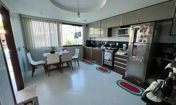 Imagem 6: Casa para venda possui 280 metros quadrados com 4 quartos