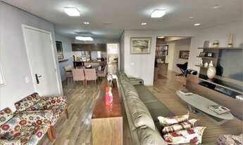 Imagem 7: Vendo apartamento com três suítes e quatro vagas de garagem, localização privilegiada