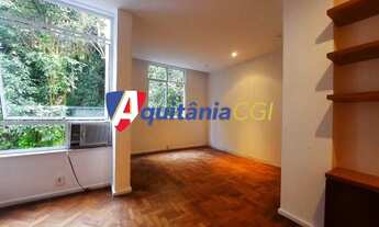 Imagem 2: Apartamento para venda tem 75 metros quadrados com 2 quartos em Copacabana - Rio de Janeir