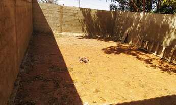 Imagem 2: Casa para venda tem 70 metros quadrados com 2 quartos em Parque Alvorada I - Luziânia - GO