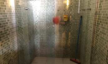 Imagem 2: Térrea para venda possui 230 metros quadrados com 5 quartos