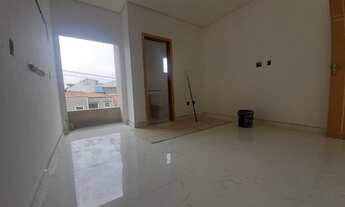 Imagem 6: Sobrado para venda possui 190 metros quadrados com 3 quartos em Santa Maria - Santo André