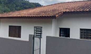 Imagem 2: Casa com 2 dormitórios, 2 vagas. Nova Trieste, Jarinu-SP