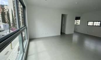 Imagem 3: Apartamento novo no Centro com 2 suítes , lavabo, vaga para 2 carros e Hobby Box