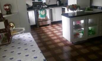 Imagem 7: Casa para venda possui 230 metros quadrados com 4 quartos em Vila Camilópolis - Santo Andr