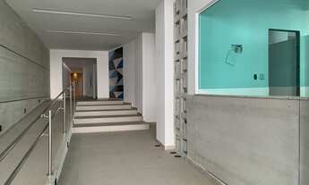 Imagem 3: Excelente imóvel no melhor ponto de Ipanema próximo à praia. Portaria com acessibilidade