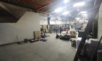 Imagem 5: Galpão com 4 pontes rolantes