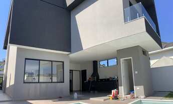 Imagem 2: Casa no Urbanova com Arquitetura Moderna 4 Suítes - Piscina - Pronta para Morar !! R$ 1950