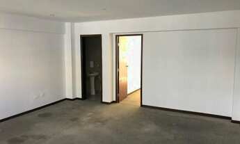 Imagem 3: Sala Comercial para Venda em Curitiba, Portão, 1 banheiro, 1 vaga