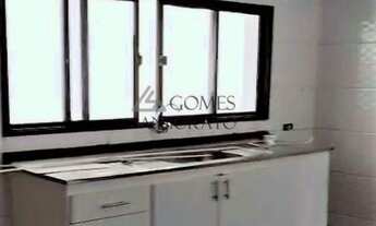 Imagem 6: Casa para locação no Vila Camilopólis em Santo André - SP, com um dormitório, sala e um ba