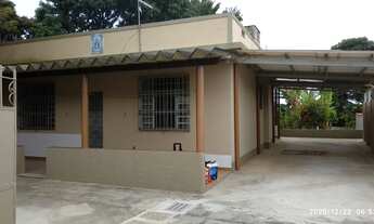 Imagem 5: 180m² preço abaixo do avaliado a 3 minutos do Centro em rua asfaltada!