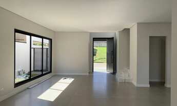 Imagem 4: Casa no Urbanova com Arquitetura Moderna 4 Suítes - Piscina - Pronta para Morar !! R$ 1950