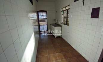 Imagem 4: Casa para aluguel, 4 quartos, 1 suíte, 1 vaga, Centro - Uberlândia/MG