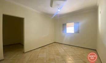 Imagem 3: Casa com 3 dormitórios para alugar, 100 m² por R$ 1.500,00/mês - Centro - Mário Campos/MG