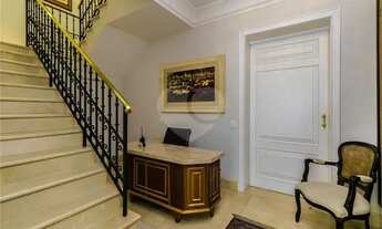 Imagem 5: Uma oportunidade única de possuir uma mansão comercial magnífica e luxuosa no coração do