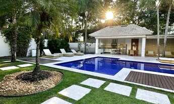 Imagem: Belíssima mansão na barra da Tijuca para