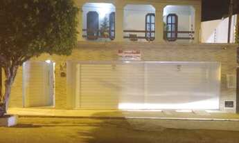 Imagem: Casa avenida Santo Antônio perto do comércio