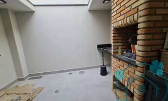 Imagem 5: Casa térrea e bem localizada em condomínio com 3 dorms sendo 1 suíte, cozinha com planejad