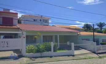 Imagem 2: Casa com 2 dormitórios à venda, 207 m² por R$ 1.100.000,00 - Santa Mônica - Florianópolis