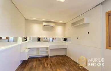 Imagem 2: Casa em condomínio com 4 Quartos para Venda Urbanova