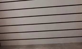 Imagem 2: Vendo expositor para loja, feito com painel canaletado, valor 950,00...