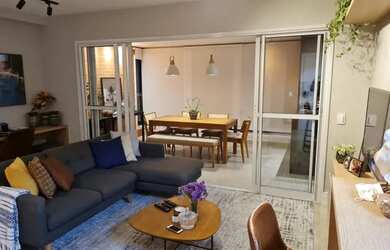 Imagem 2: Lindo apartamento 2 dormitórios com varanda gourmet, 2 vagas mais deposito!