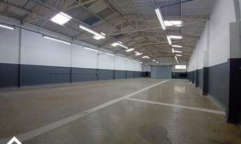 Imagem 7: Galpão amplo - 405m² de área livre - Bairro Santo Antônio