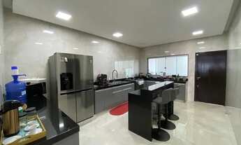 Imagem 4: Linda Casa Condomínio p/ Venda Lt 415 m² 3 Quartos 3 Suítes Closet Escritório Cheia Armári