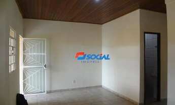 Imagem 5: Ótima casa para locação próximo a Jatuarana, localizada na Rua Alecrim, Bairro: Cohab Flor