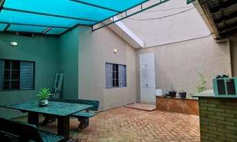 Imagem 6: Casa para venda com 252 m2 com 5 quartos em Parque dos Jatobás - Rio Verde - Goiás