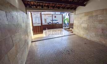 Imagem: Casa para aluguel, 4 quartos, 1 suíte