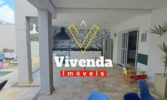 Imagem 2: Casa em condomínio fechado de alto padrão em Alphaville, com 3 quartos e 1 suíte. Possui 5