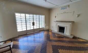 Imagem 5: Casa no bairro Petrópolis. Terreno de 11 metros de frente por 47 metros de fundos!