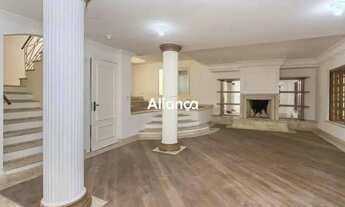 Imagem 3: Casa Ampla para Locação com 4 Quartos, Piscina no Bairro Menino Deus - Porto Alegre/RS