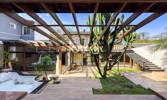 Imagem 2: EXCELENTE CASA COM 4 DORMITÓRIOS 2 SUÍTES E AMPLO TERRENO! Excelente Casa No Boa Vista Com