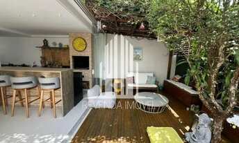 Imagem 5: Casa de Luxo à Venda em Tamboré, Santana de Parnaíba-SP: 5 quartos, 3 suítes, 2 salas, 3 b