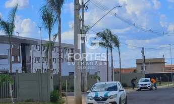 Imagem 2: Sobrado em Condomínio Fechado com dois quartos com 56 m² de área construída no Bairro Parq