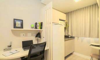 Imagem: Studio novo e mobiliado em frente a UFPR