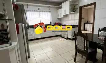 Imagem 6: Casa para Venda em Uberlândia, Jardim Karaíba, 4 dormitórios, 3 suítes, 5 banheiros, 3 vag