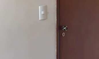 Imagem 3: Quarto mobiliado em apto para executivos