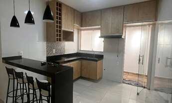 Imagem: Casa 3 quartos, 1 suíte, garagem grande