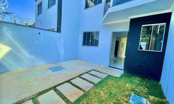 Imagem 2: Casa com 3 Quartos e 3 banheiros à Venda, 144 m² por R$ 545.000