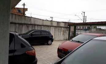 Imagem 4: Casa semi nova, térrea, sobreposta baixa, com dois dormitórios, sala, cozinha, banheiro, á