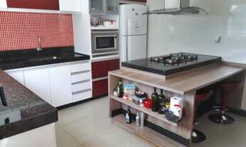 Imagem 2: Casa geminada de 5 quartos e 2 vagas de garagem