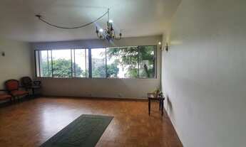 Imagem 2: Apto no Pacaembu, ótima localização, com 3 quartos, 1 suíte e 1 vaga, Agende sua visita!