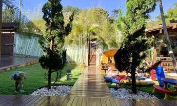 Imagem 2: Casa alto padrão em localização privilegiada