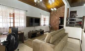 Imagem 6: Casa para venda possui 320 metros quadrados com 3 quartos em Cabeçudas - Itajaí - SC