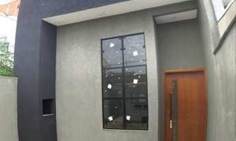 Imagem 2: Casa com 2 dormitórios, 1 suíte - Jardim Figueiras II